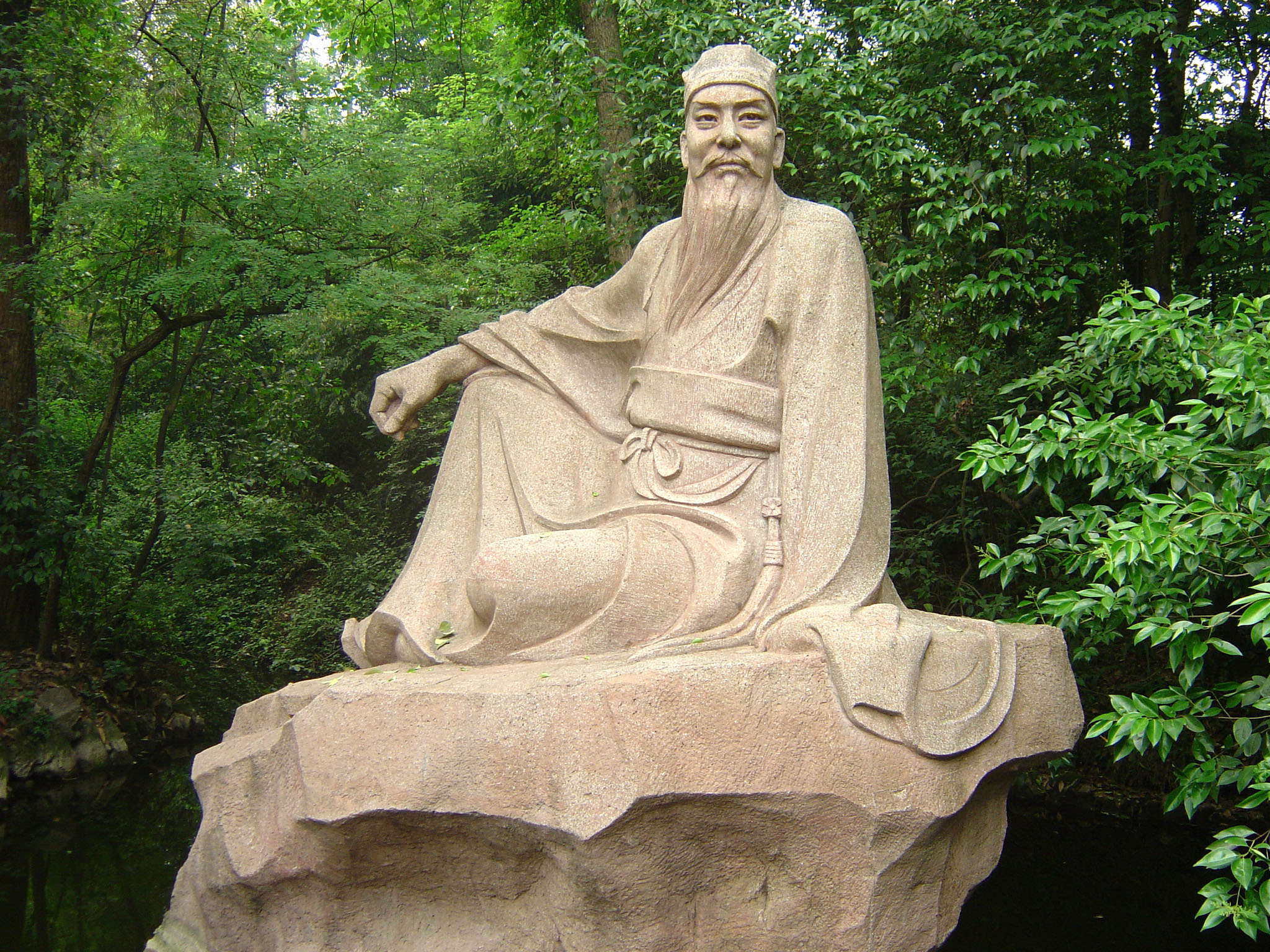 东坡盘陀像 本报记者 张忠苹 摄.jpg 东坡盘陀像 本报记者 张忠苹 摄.jpg
